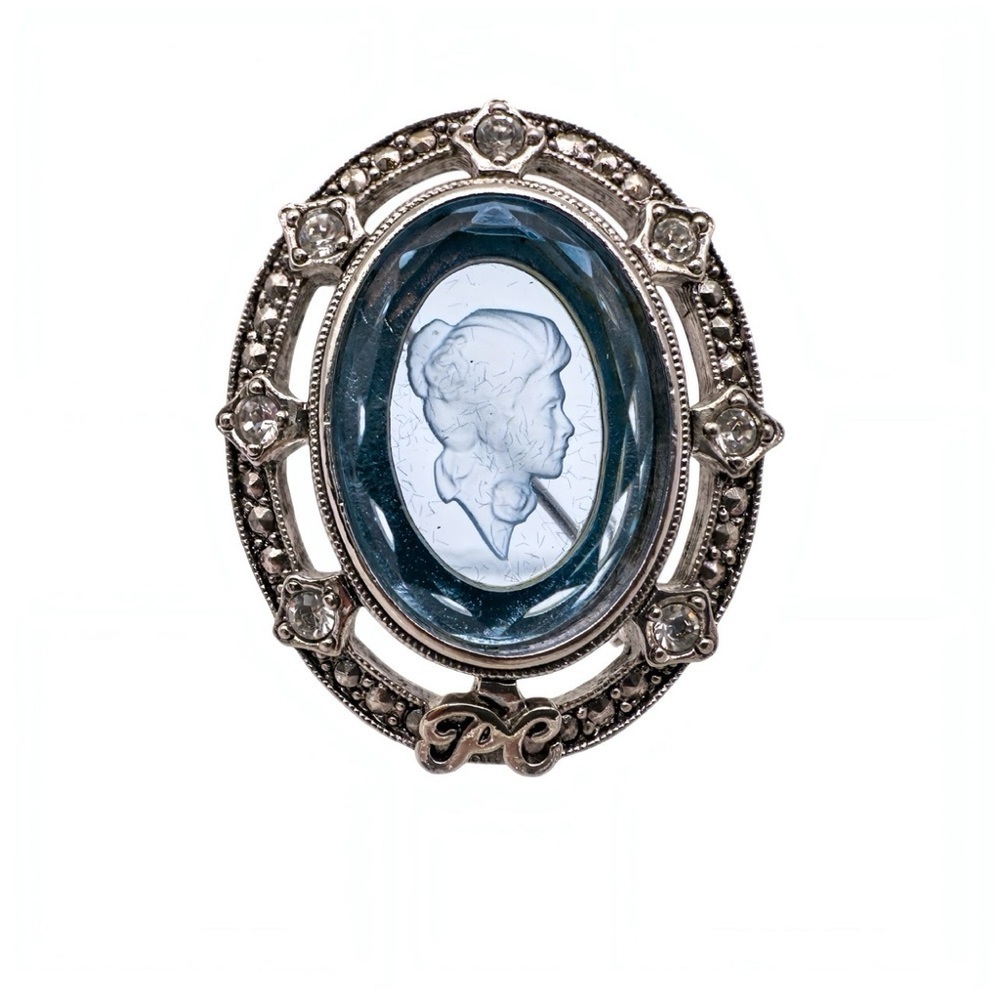 Vintage Avon 1998 99 Presidents Recognition Blue Victorian Cameo Brooch Pin PCE